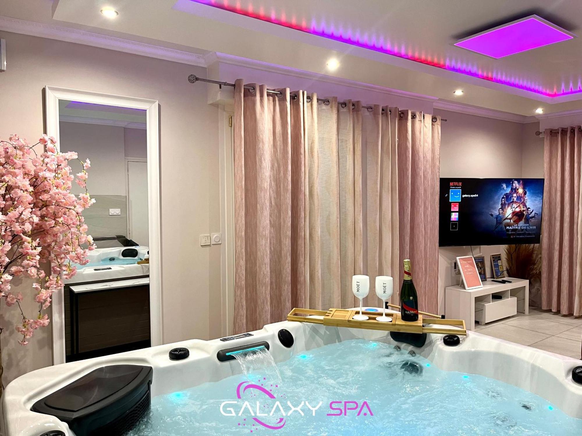 Galaxy Spa - Suite Venus Jacuzzi Et Sauna Privatif Champigneulles Εξωτερικό φωτογραφία