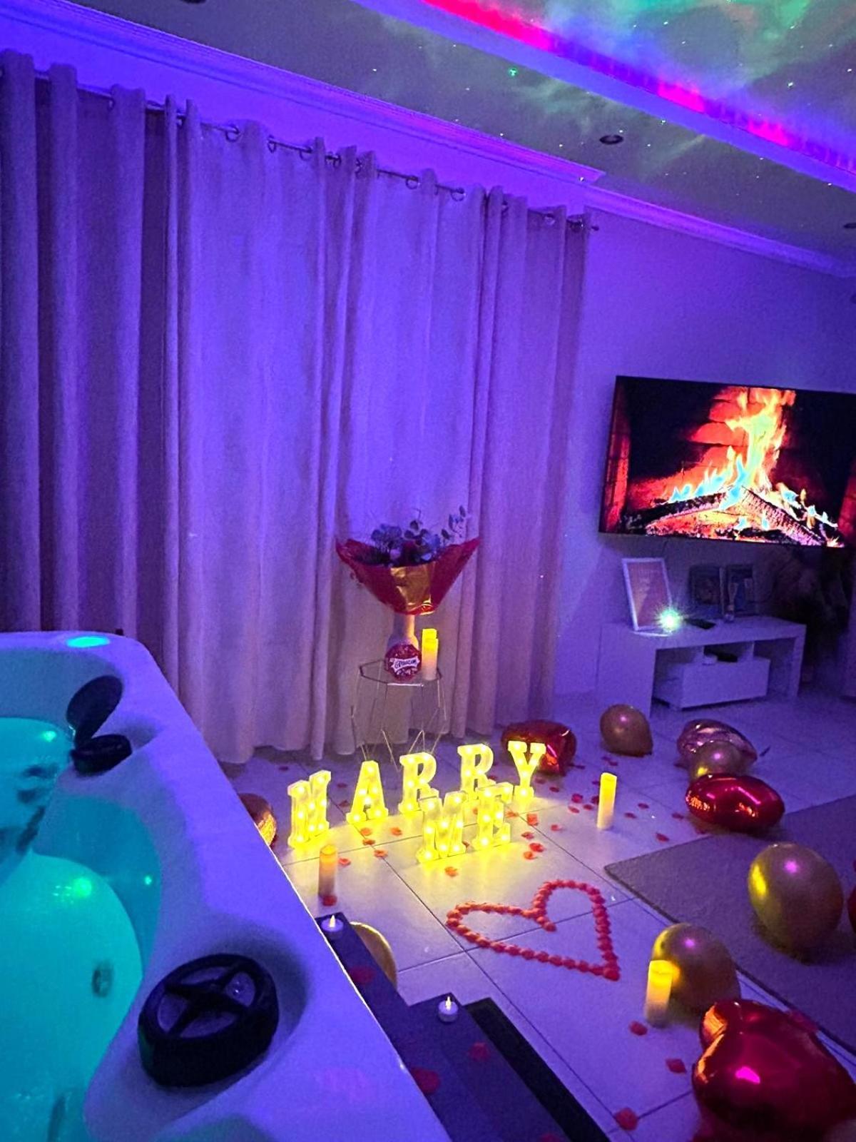 Galaxy Spa - Suite Venus Jacuzzi Et Sauna Privatif Champigneulles Εξωτερικό φωτογραφία